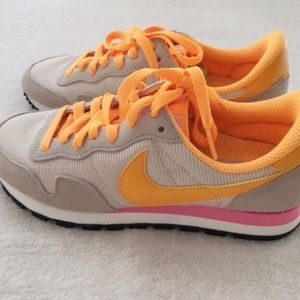 Women’s Nike Sneakers